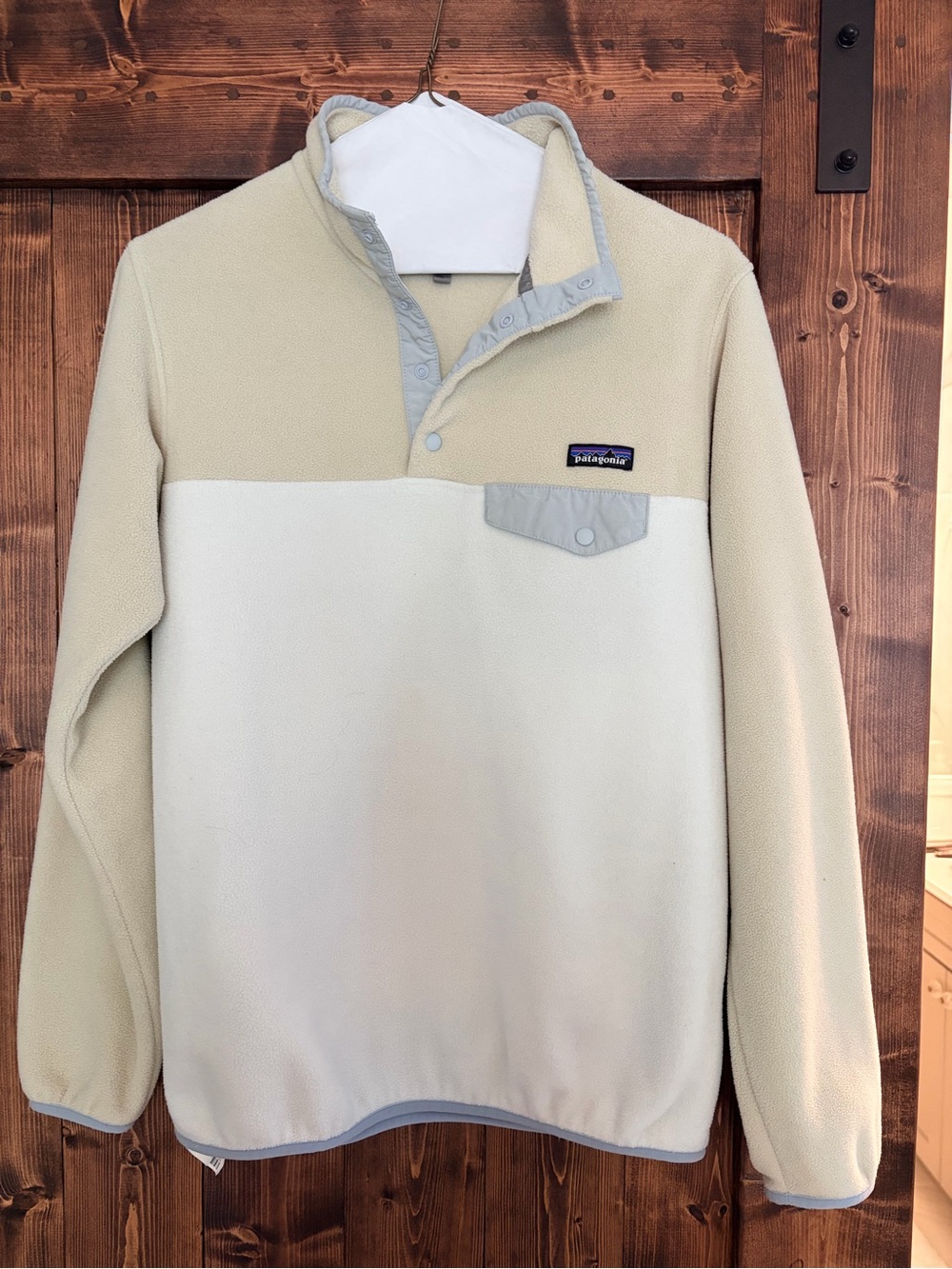 Patagonia Two-Tone Snap Pullover in Cream and Light Gray